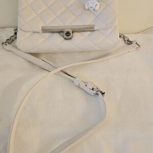 NWOT Steve Madden Elegant White Quilted Shoulder Bag With Bag Charm
